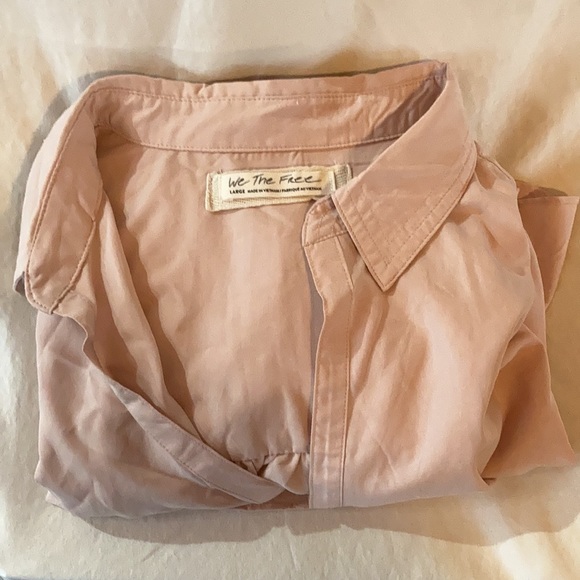 NWT Free People Pearl pink long sleeve blouse size L - Picture 5 of 6